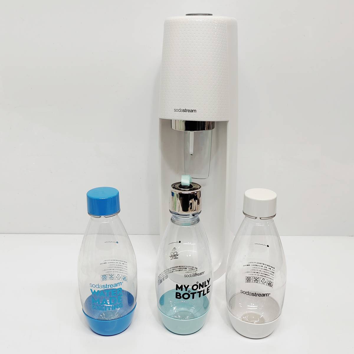 【やや傷や汚れあり】 動作品 ソーダストリーム SPT001 炭酸水メーカー sodastream ホワイト 専用ボトル3本付き ジュース アルコール スパークリング L1113の落札情報