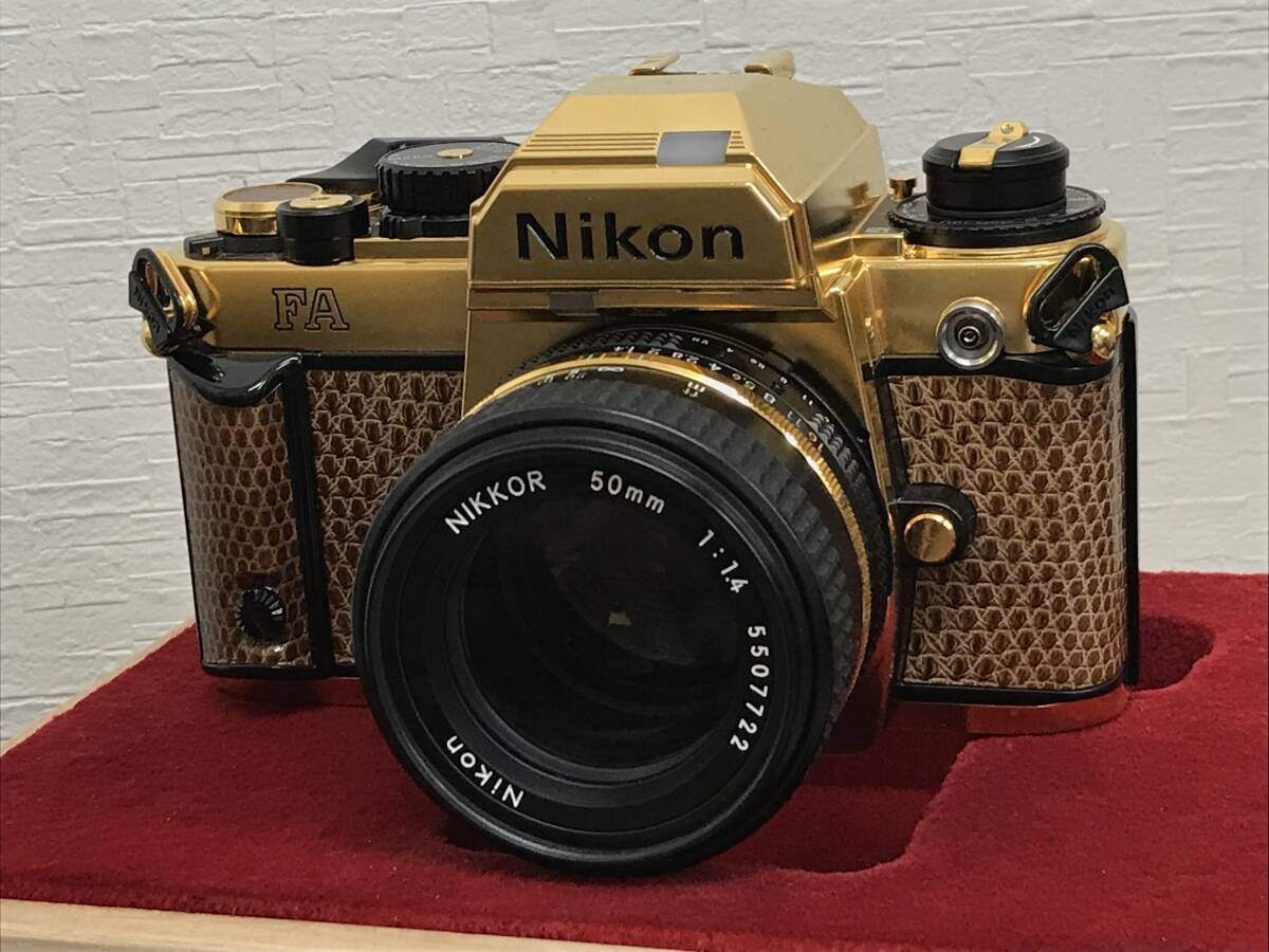 希少】 Nikonニコン F4S 愛らしい ボディ フィルムカメラ