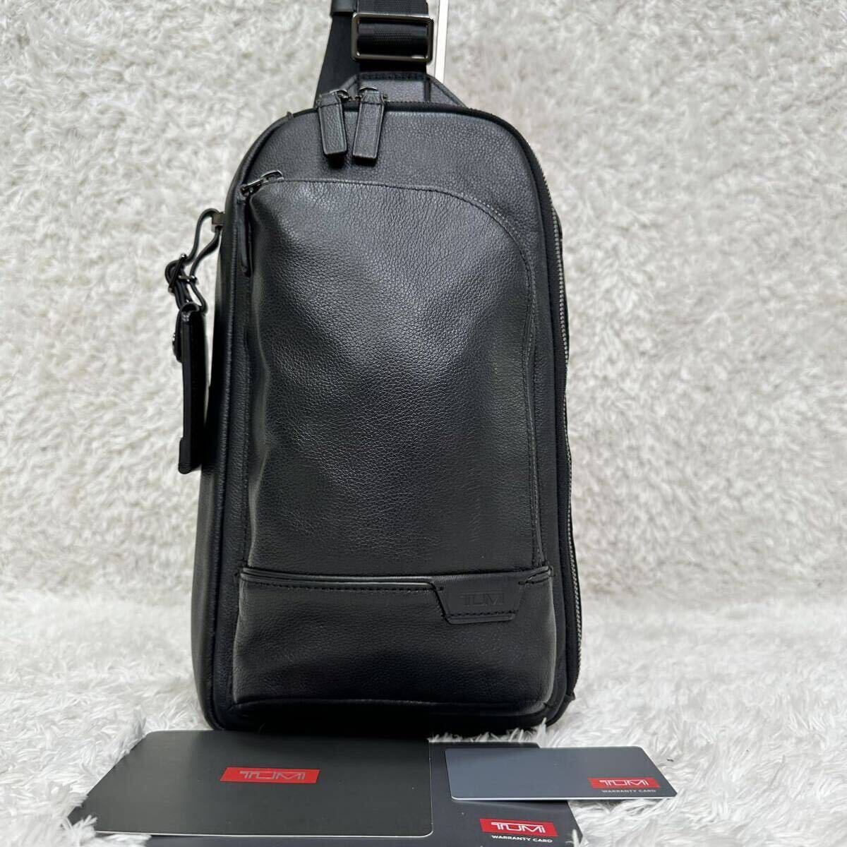 未使用に近い】【2022年購入製品保証あり】TUMI ボディバッグ