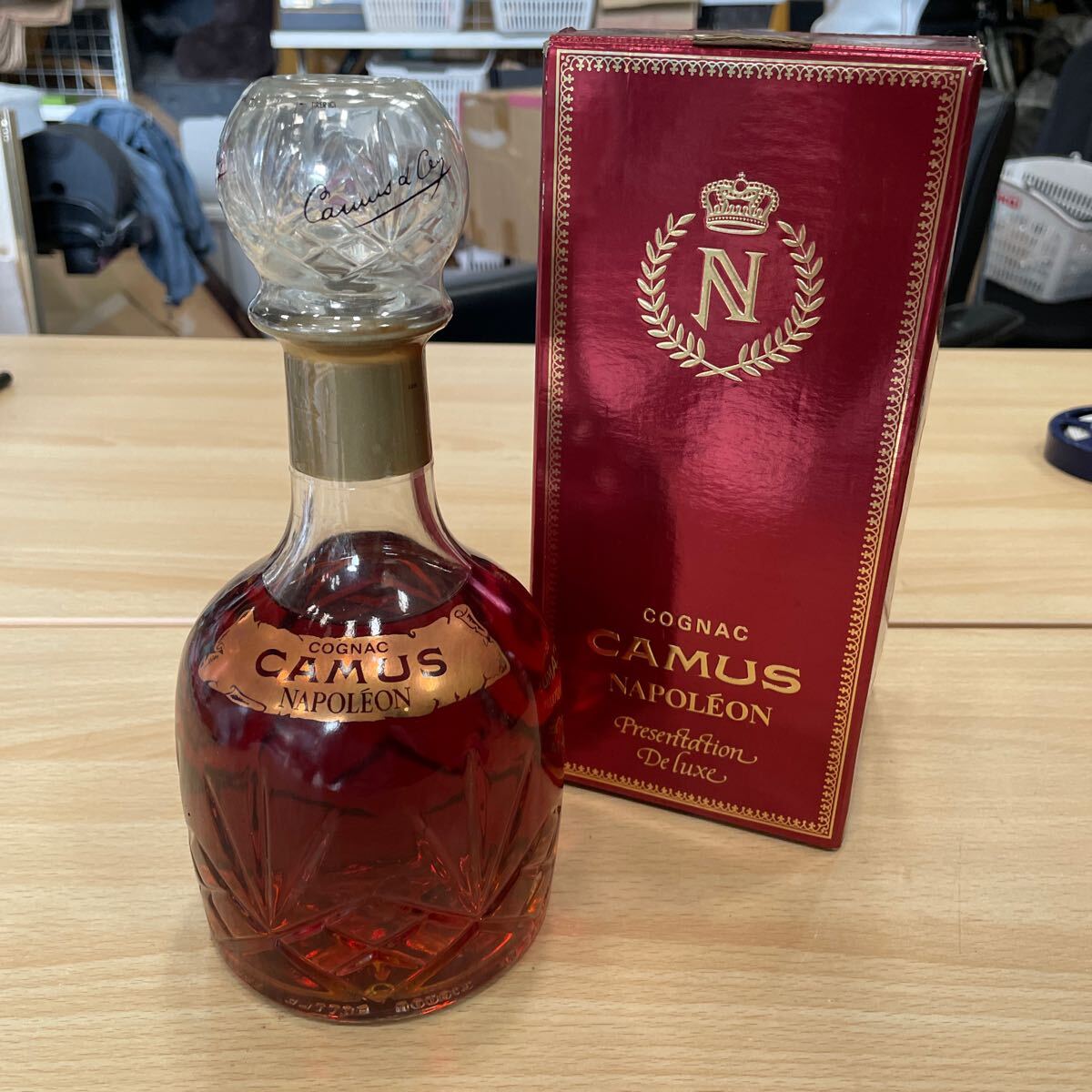 CAMUS NAPOLÉON コニャックとデラックス砲台30 CAMUS NAPOLÉON コニャックとデラックス砲台30