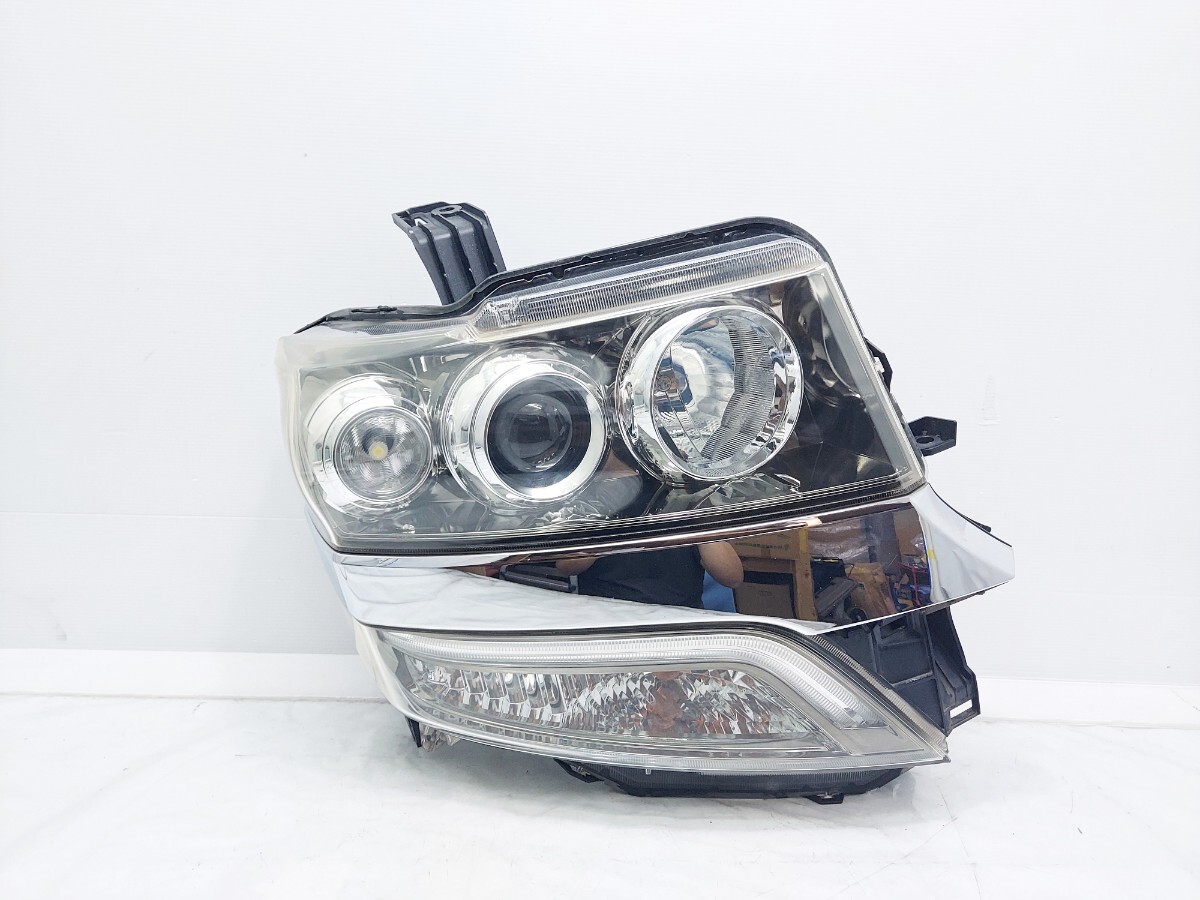 N-BOX カスタム JF1 後期 右 HID ヘッドライト（ロービームHIDを