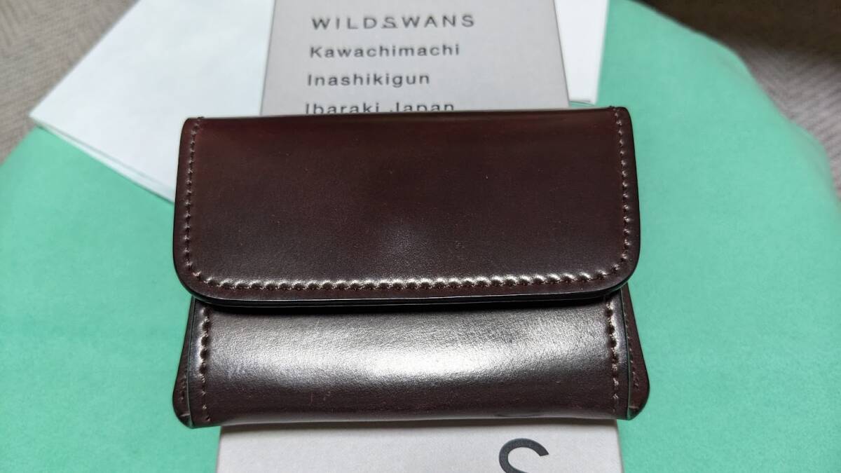 WILDSWANS HCBS-FLAT(M) ワイルドスワンズ　コードバン スクエア型ポーチ・HCBS-FLAT(M)入荷のお知らせ | WILDSWANS