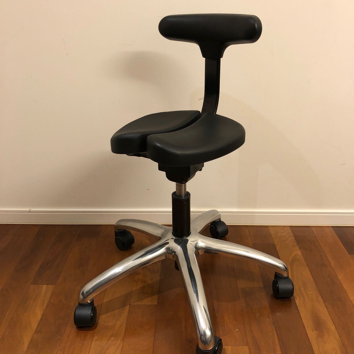 アーユルチェアーオクトパスayur chair キャスタータイプブラック