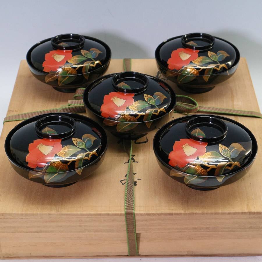 能登輪島塗 漆塗り松蒔絵 木製蓋付椀 煮物椀5客セット共箱