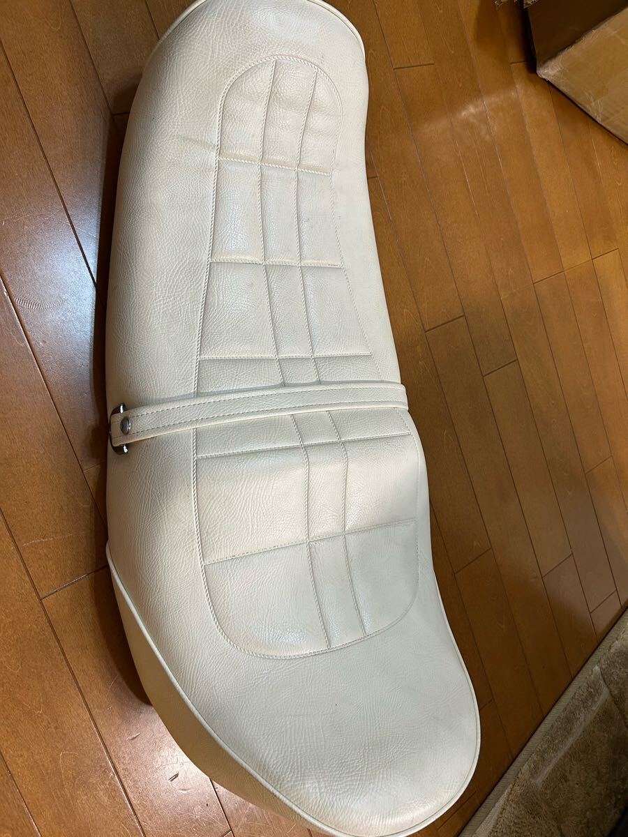 350ss 250ssシート　タックロール　チョビ三　　KH250 KH400 今日は250・400SS後期／KH250・400タックロールシートの紹介です