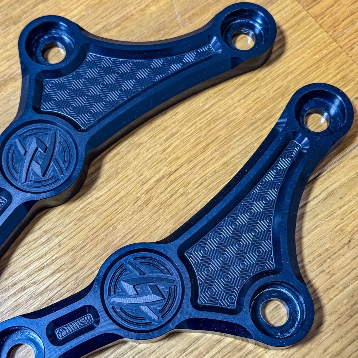 フェイズ[P4B3S] ビレット タンクプレート ZX-12R (ZX12R)