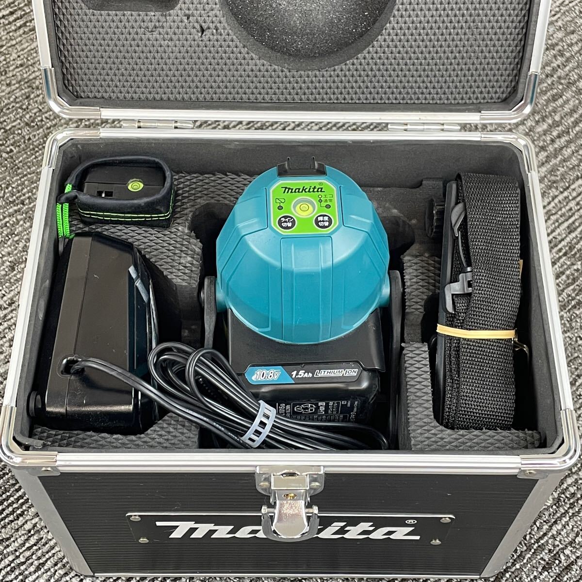 makita マキタ レーザー鉛直器 SK80 中古品の落札情報詳細