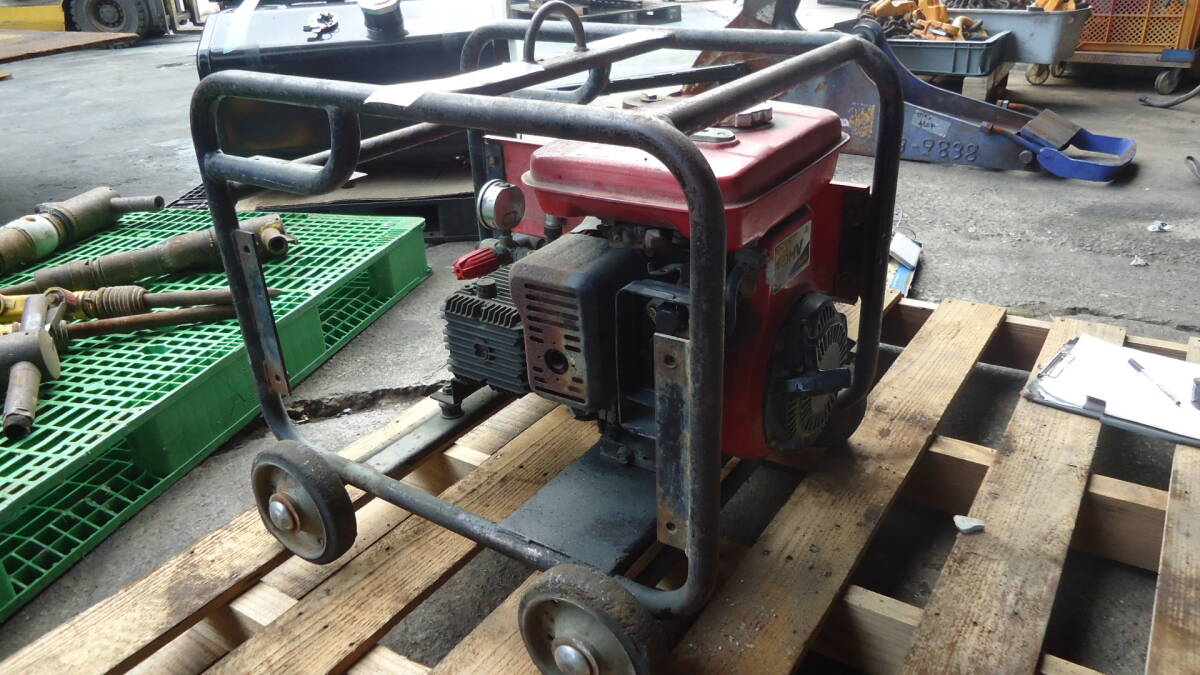 中古】激レア売切 40cc超プロ用 枝笹竹◎ ロビンNB4300刈機の