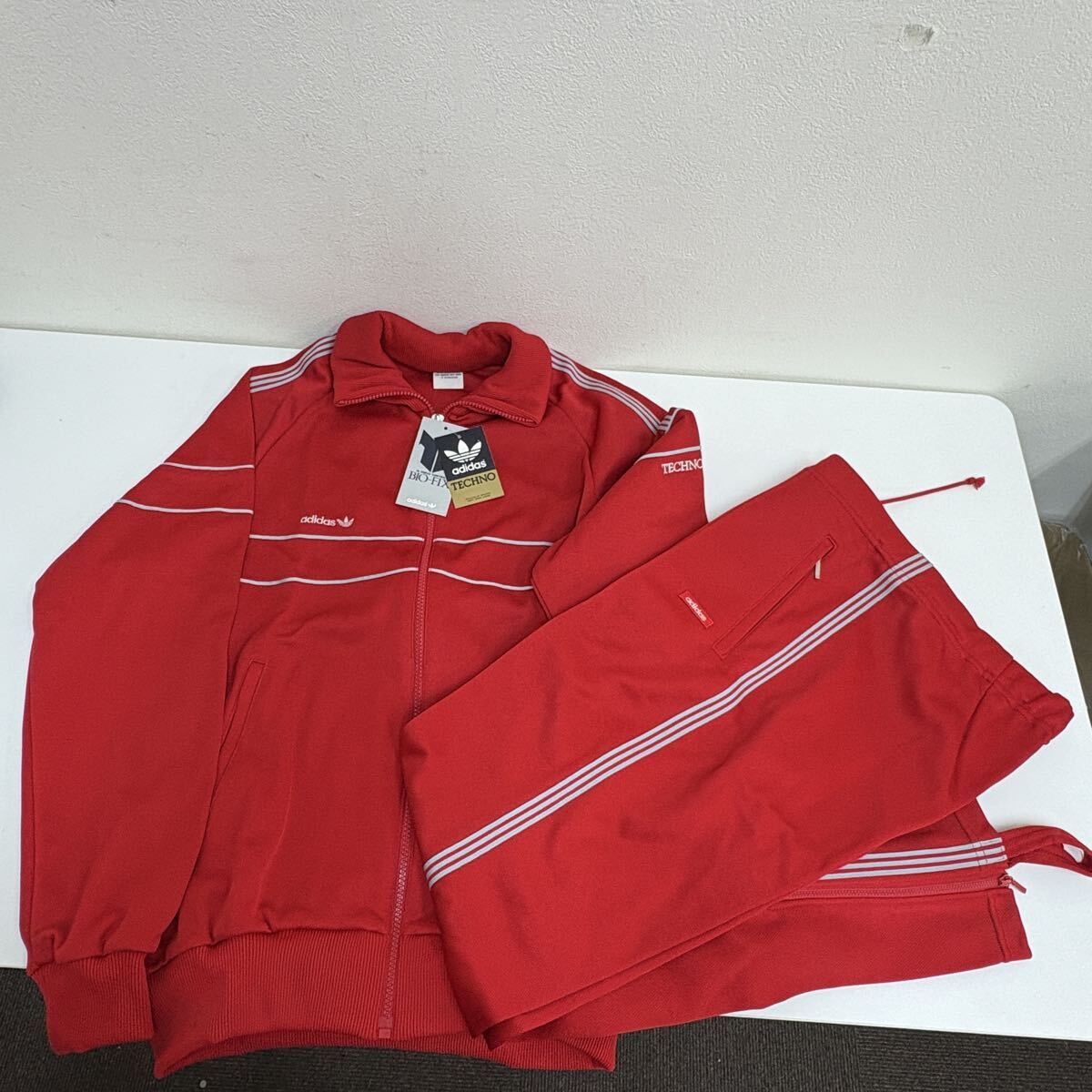 激レア！桑田佳祐☆ジャージ上下セット☆美品☆Lサイズ☆ロゴ刺繍の