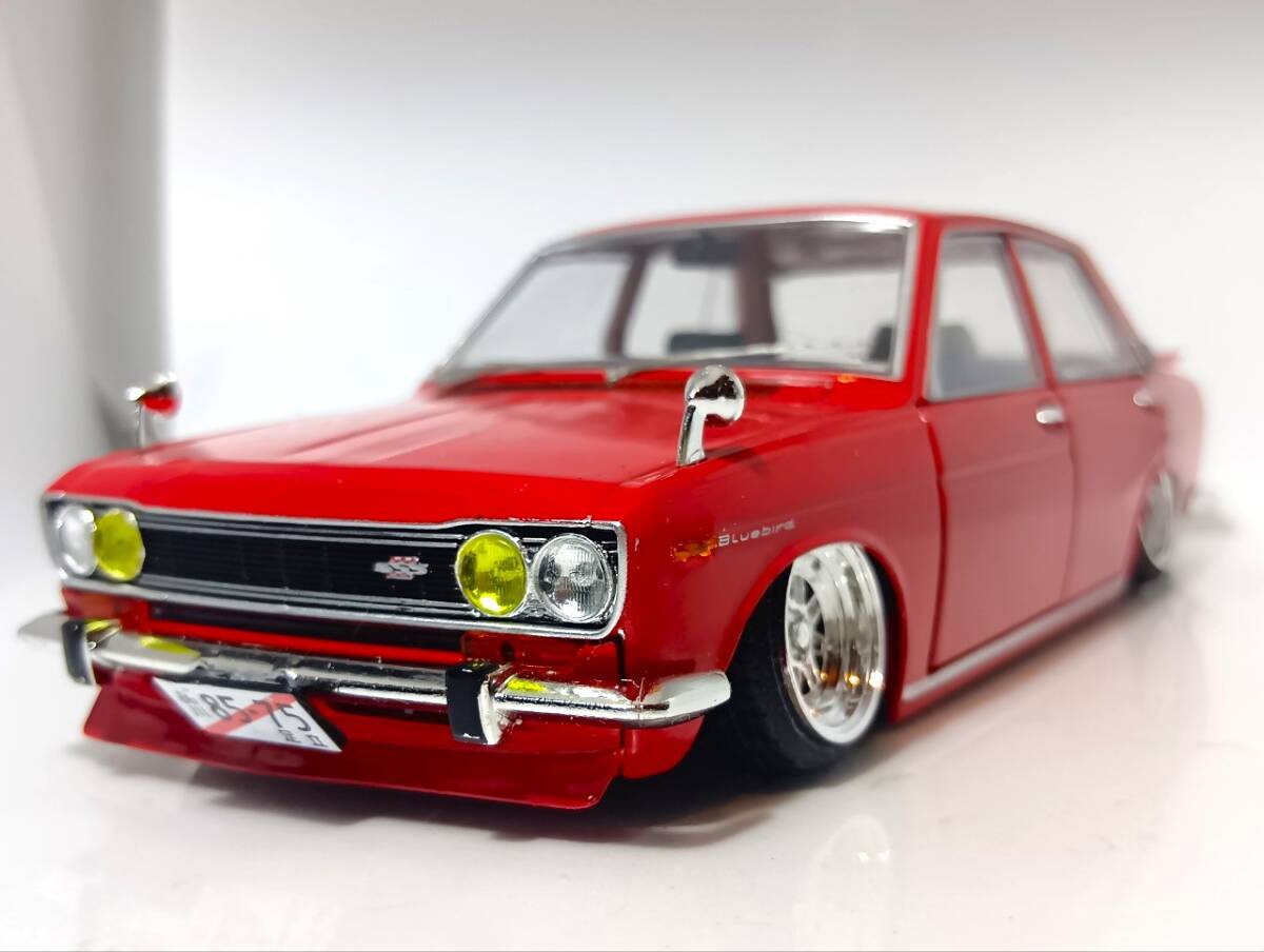 中古】1/18 IG スカイラインジャパン 2000 GT-ES (C210) ホワイト リア