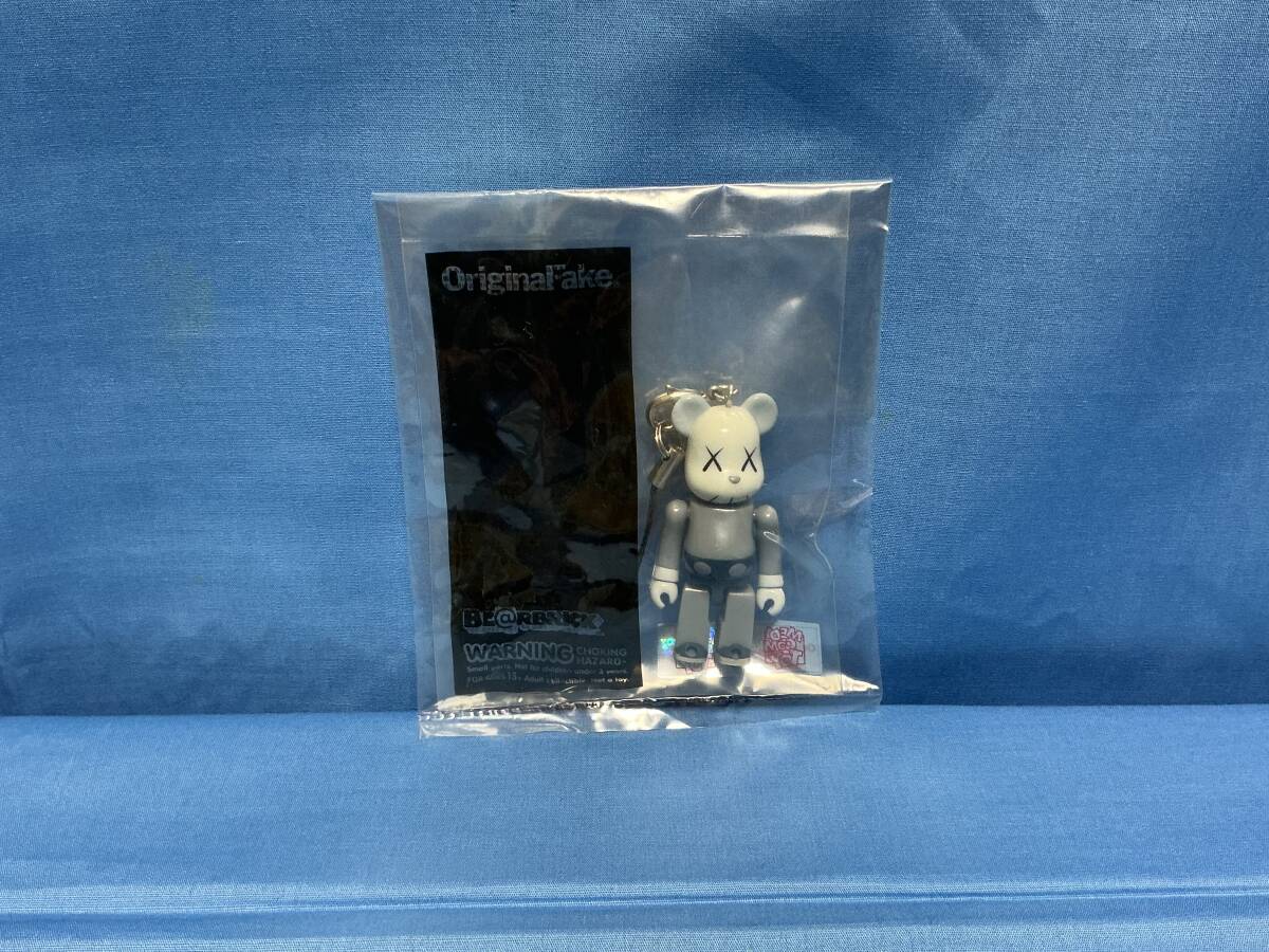 メディコムトイ ベアブリック BE@RBRICK KAWS COMPANION OriginalFake 
