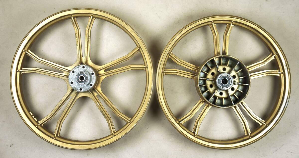 レア物 希少! Z1 Z2 6穴 MELBER メルバ キャストホイール ハの字 当時 レア物 希少! Z1 Z2 6穴 MELBER メルバ キャストホイール ハの字 当時