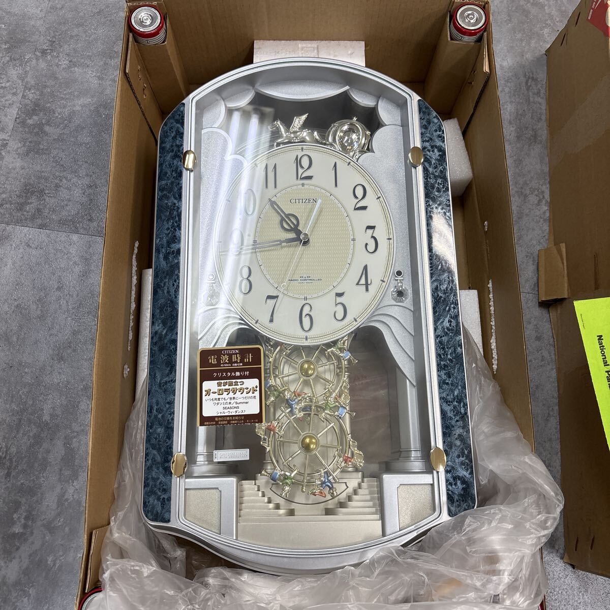 シチズン CITIZEN ハミングロード30ハウス 4MH747-005 からくり時計