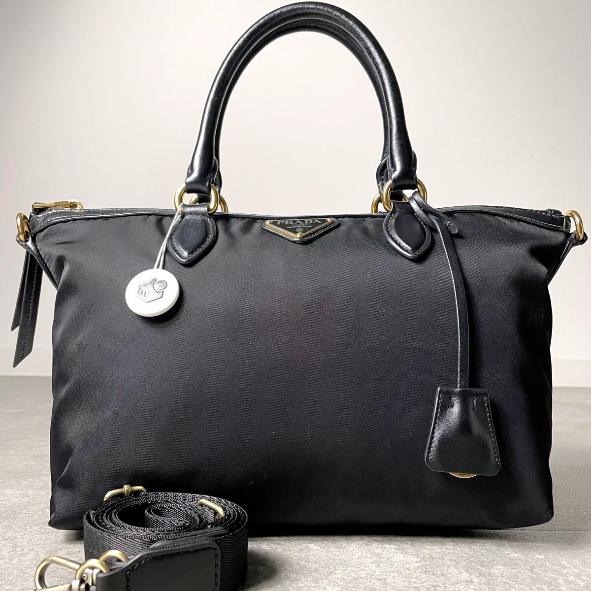 美品 PRADA プラダ 三角ロゴプレート ハンドバッグ ミニバッグ