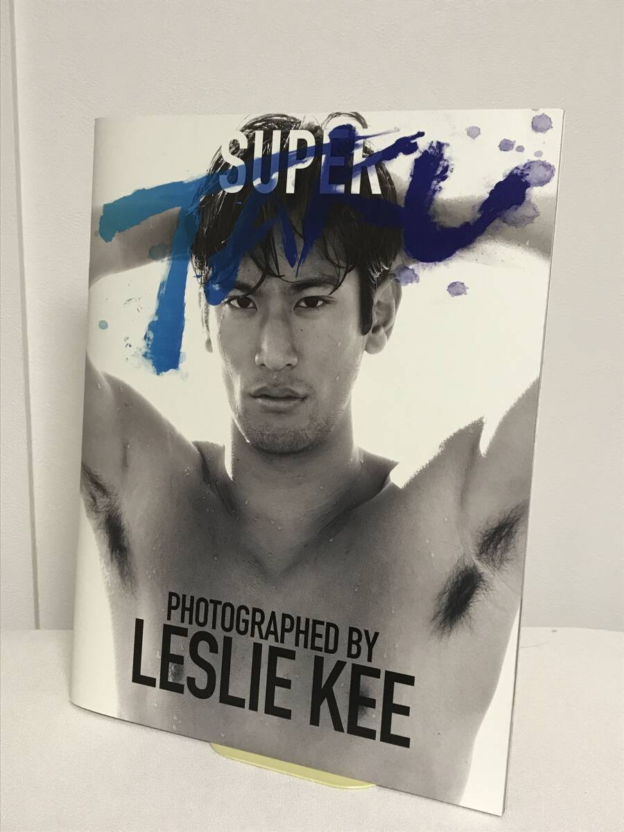 中古】SUPER ジャルジャル LESLIE KEE レスリー・キー ヌード写真集の