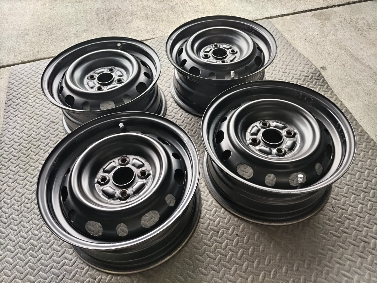 新品】スズキ ハスラー 純正スチールホイール（鉄チン）用 センター