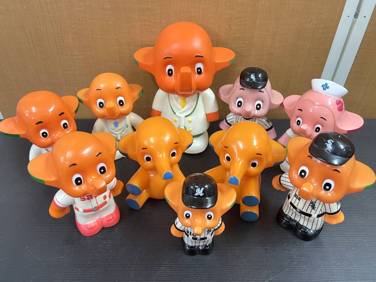 新品】□希少 未使用 不二家 卓上ペコちゃん ユニフォームバージョン