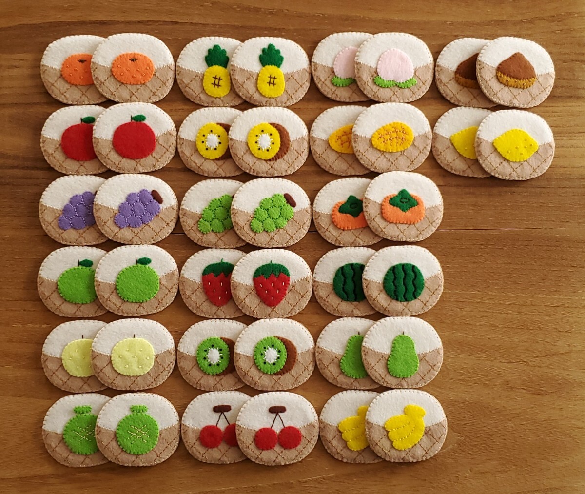 完成品】フェルト 食パン 絵あわせ