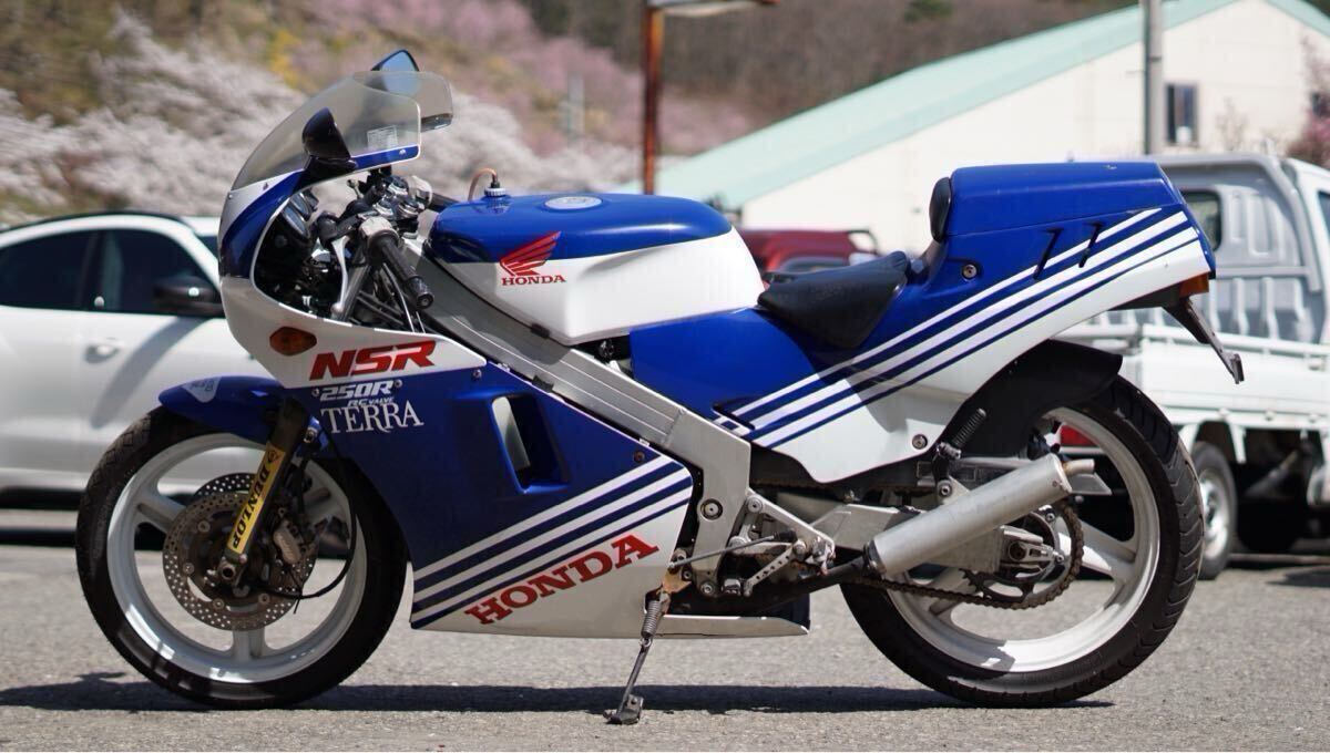 NSR250 90年式 MC21 ノーマルタイプフルカウル FRP製品 【公式通販】