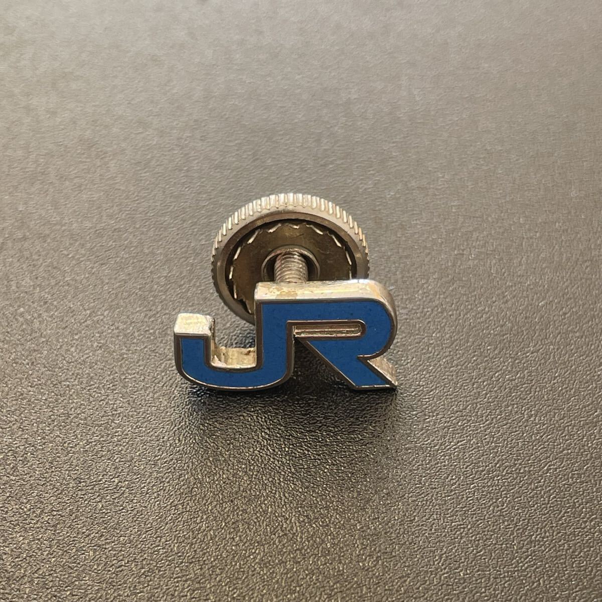 送料無・JRバッジ 5個まとめて JR社章 襟章 徽章 純銀刻印の落札情報