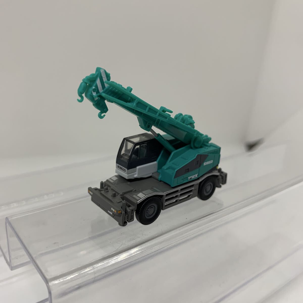 ホイールクレーン◇KOBELCO コベルコ PANTHER-X250◇1/50 レッグス