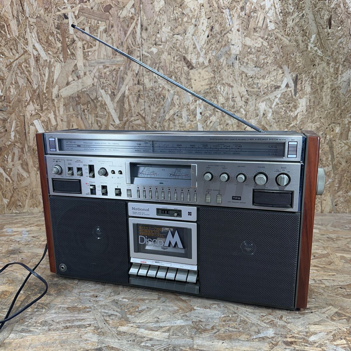National ナショナル TH6-X30 カラーテレビ付 ラジオカセット