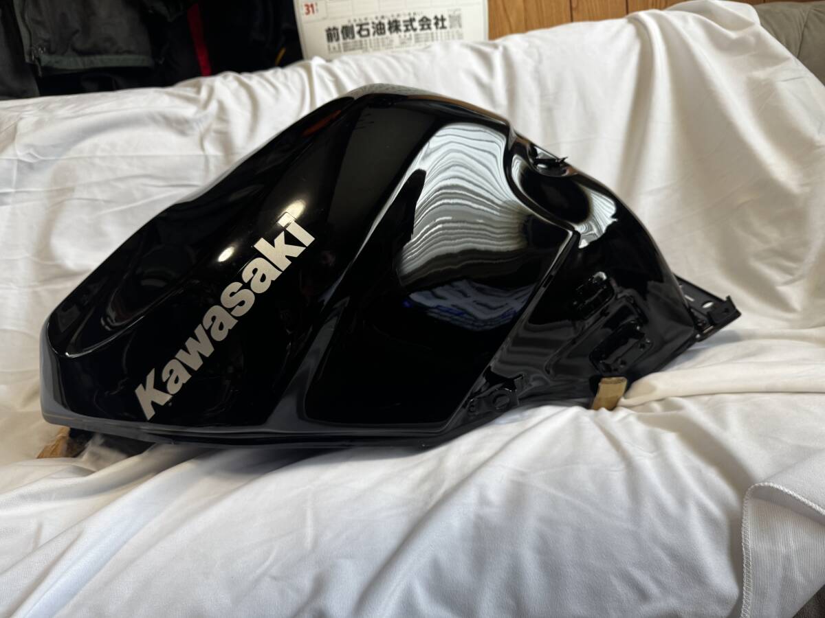 希少品♪ Kawasaki ZZR1200 社外 FRPフロント フェイスマスク 割れなし