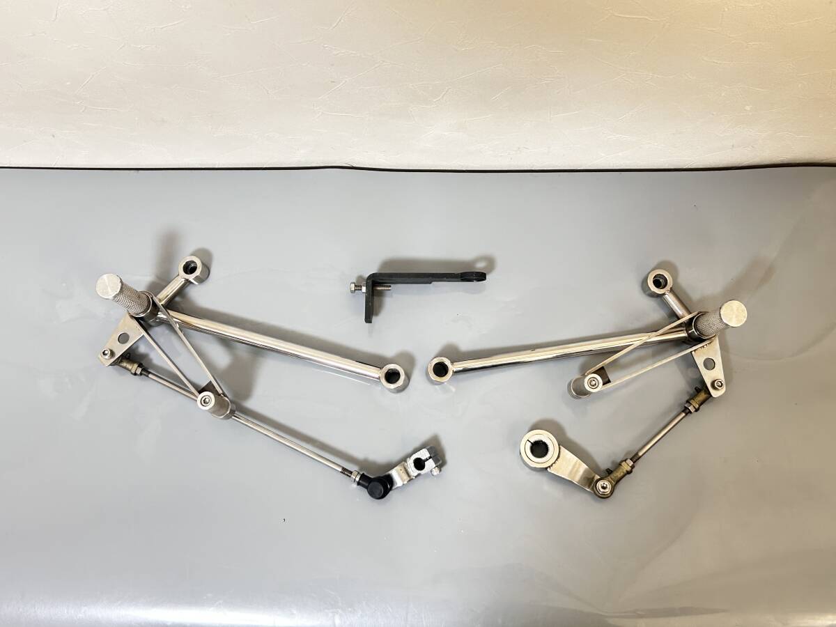 SR400／500用 ペイトンプレイス製 バックステップ（フレームアダプタ