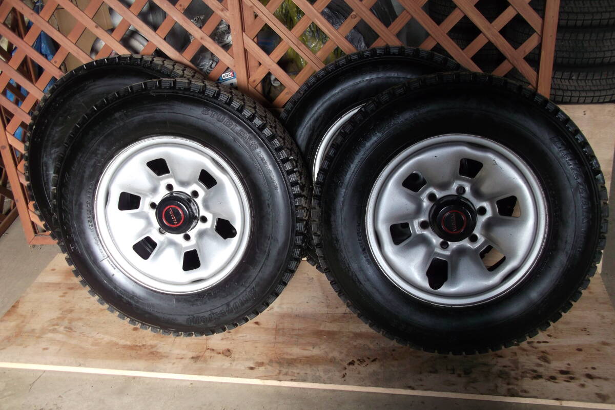中古】日産/アトラス 1.5tトラック用 215/60r15.5 110/108L LT 純正
