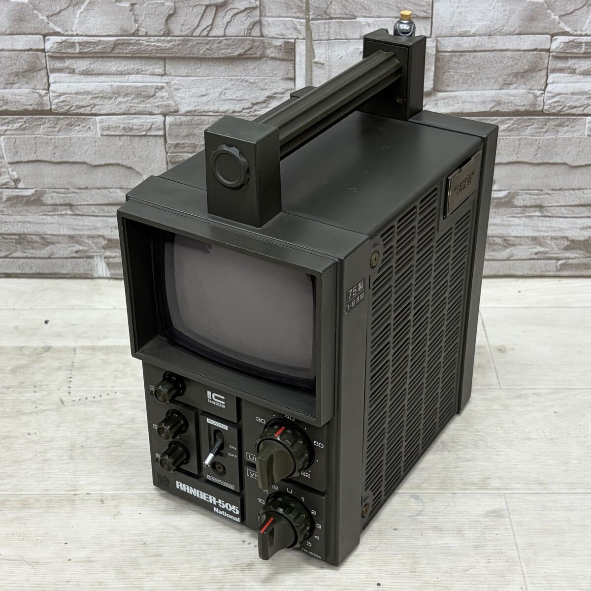 中古】L-1335⑥: National/ナショナル 白黒テレビ TR-508C IC
