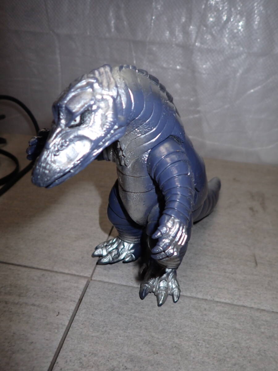 新品】新品即決 パワードモンスターシリーズ パワードケムラー ソフビ