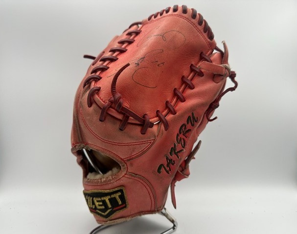 新品】広島カープ15 黒田博樹 200勝記念本人仕様グラブ グローブ SSKの