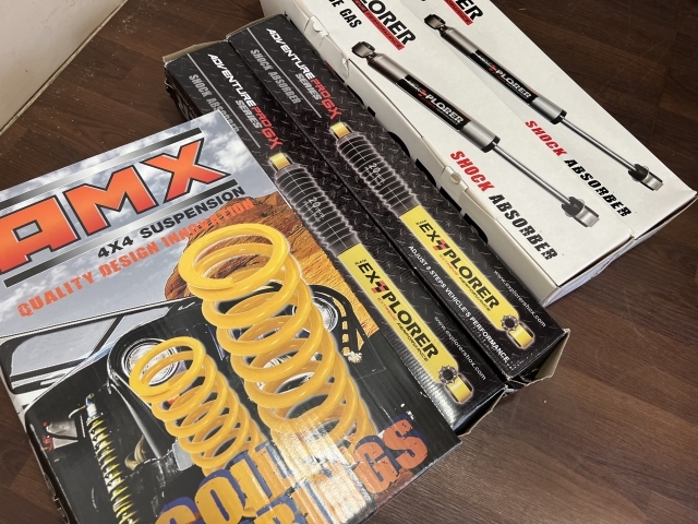 新品】ハイラックス GUN125 EXPLORER GT フロント2インチアップ車高調