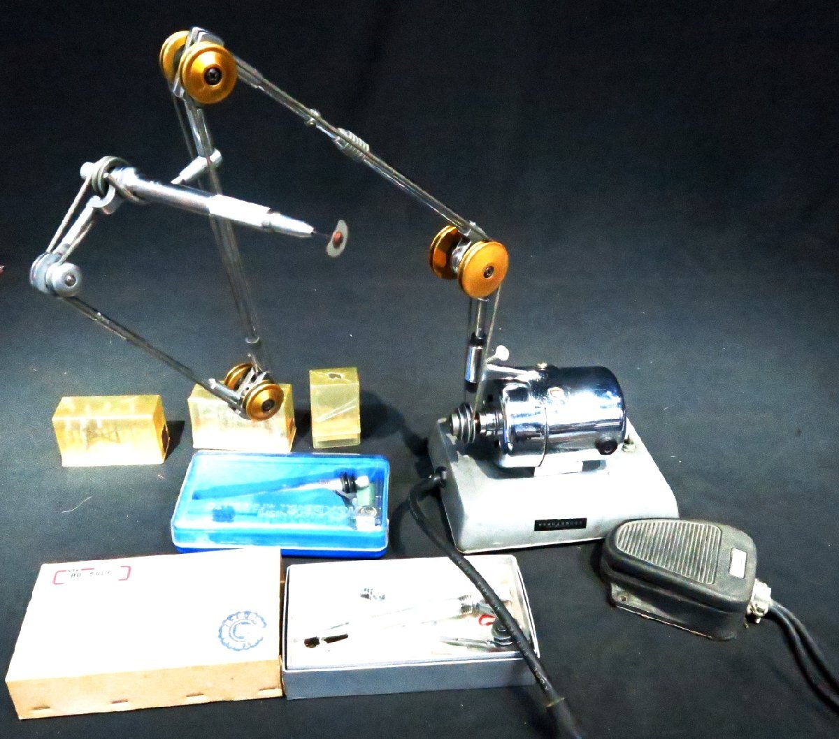 中古】EMESCO/エメスコ ベルトエンジン 92N110 歯科技工 動作良好 Aの