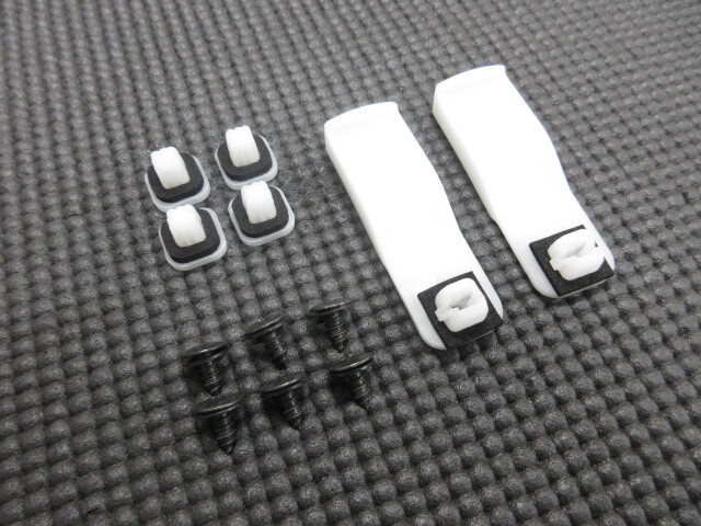 新品】☆絶版・新品☆AE86 レビン トレノ 純正フロントガラスモール