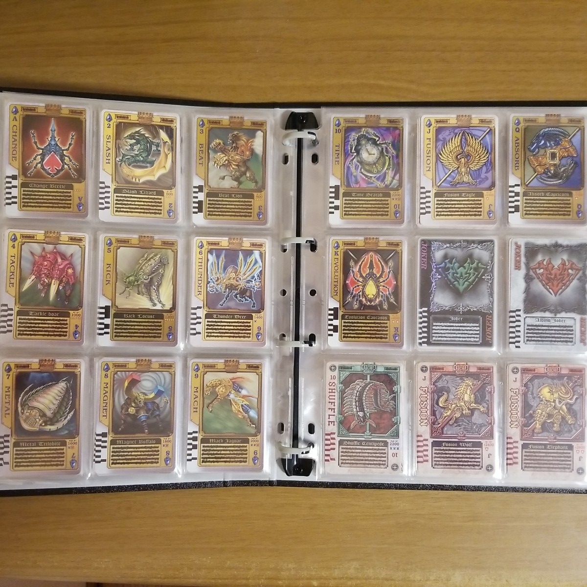 中古】n A615r 仮面ライダー剣 ラウズカード カードダス ファイル