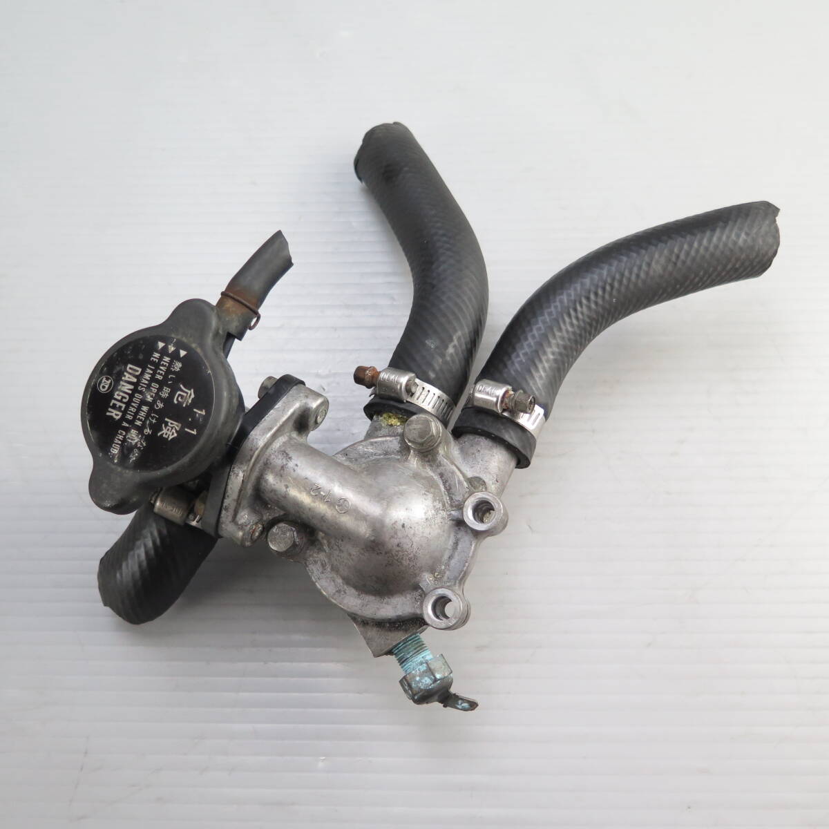 新品】カワサキKawasaki純正 49054-0003 サーモスタット☆ZRX400純正
