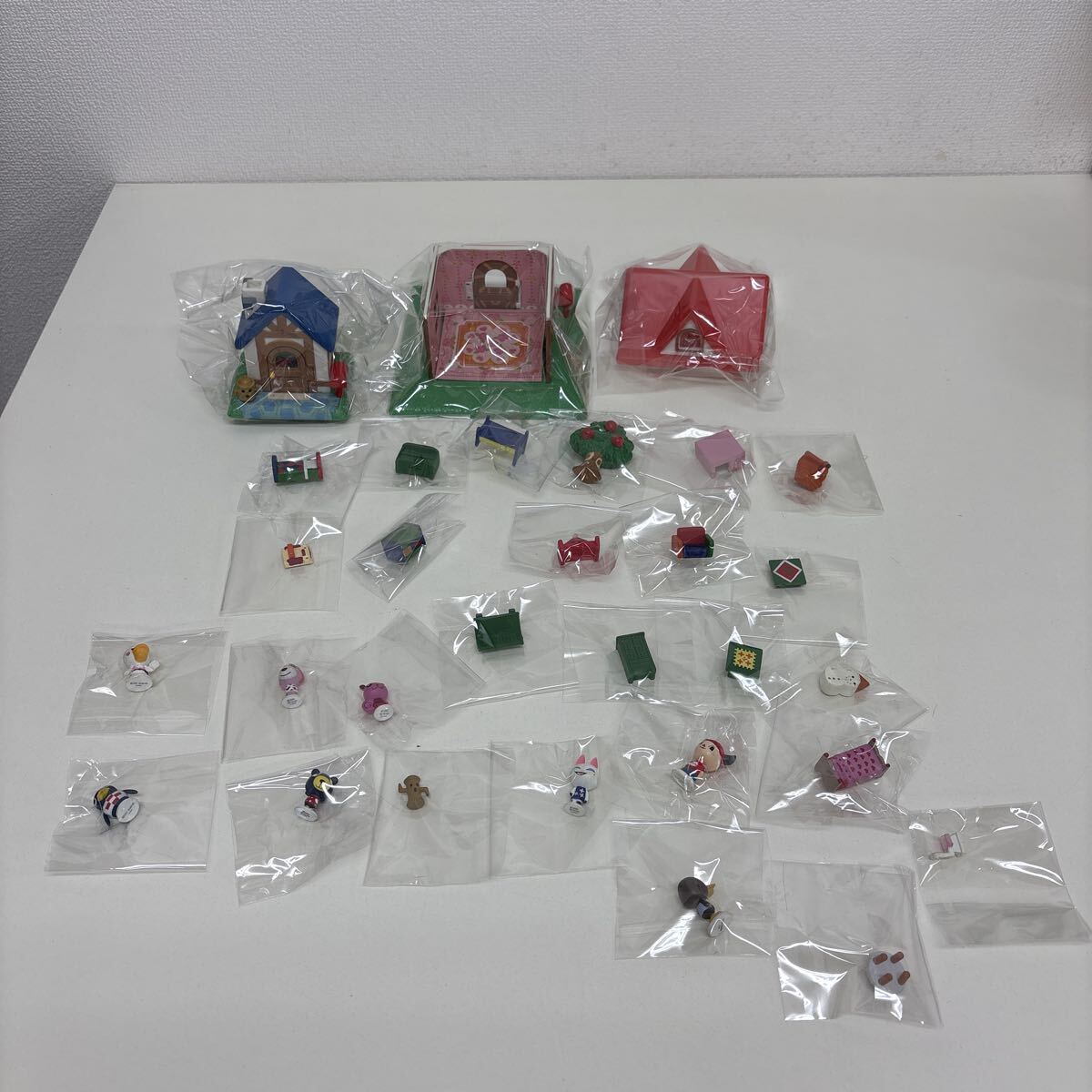 ◎任天堂/タカラ どうぶつの森 + プラス フィギュア 森をつくろう