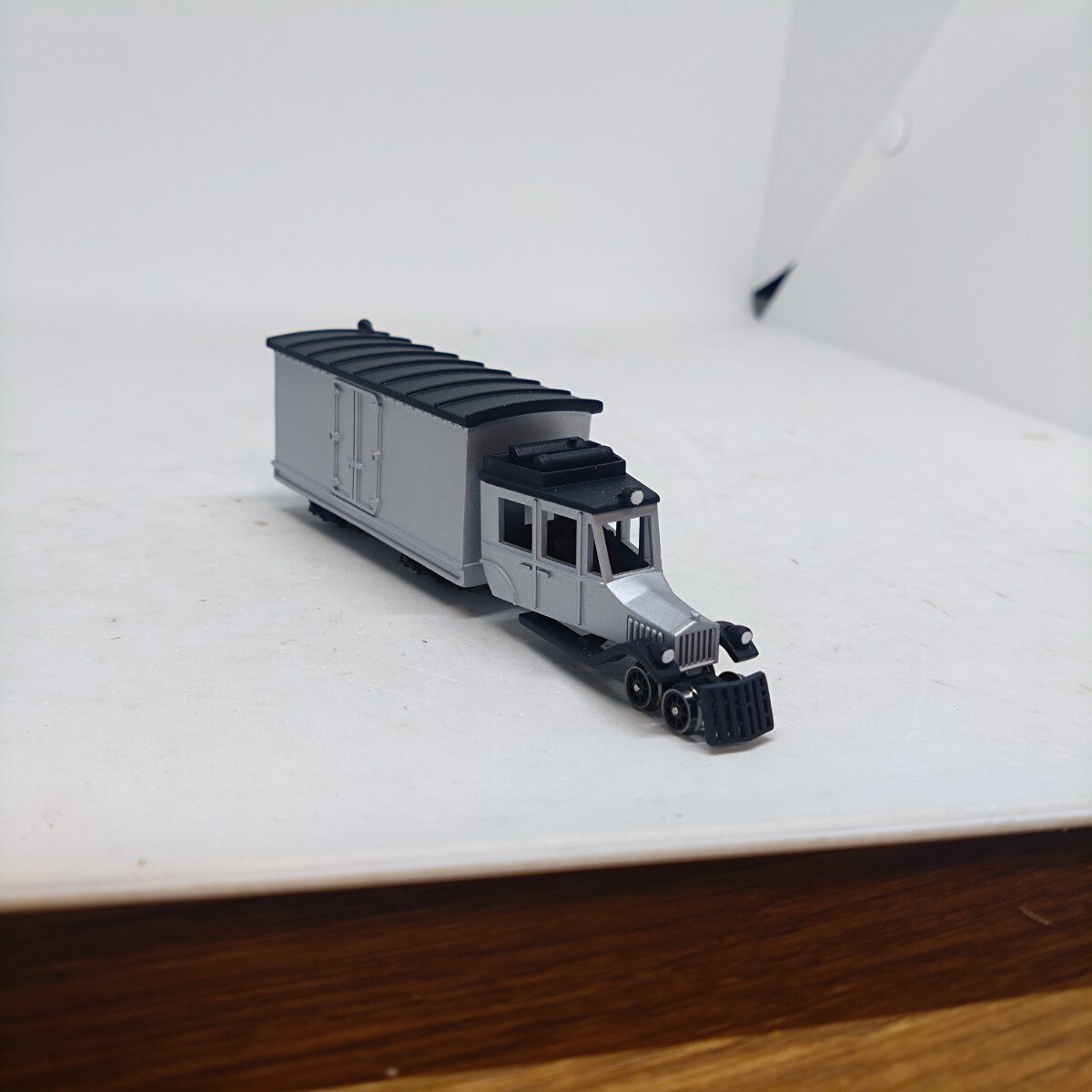 モデルワーゲン製 加藤製 3tDL HOe キット仕掛品 モデルワーゲン 加藤製3tDL 植田建設のKATO メーカー完成品 HO