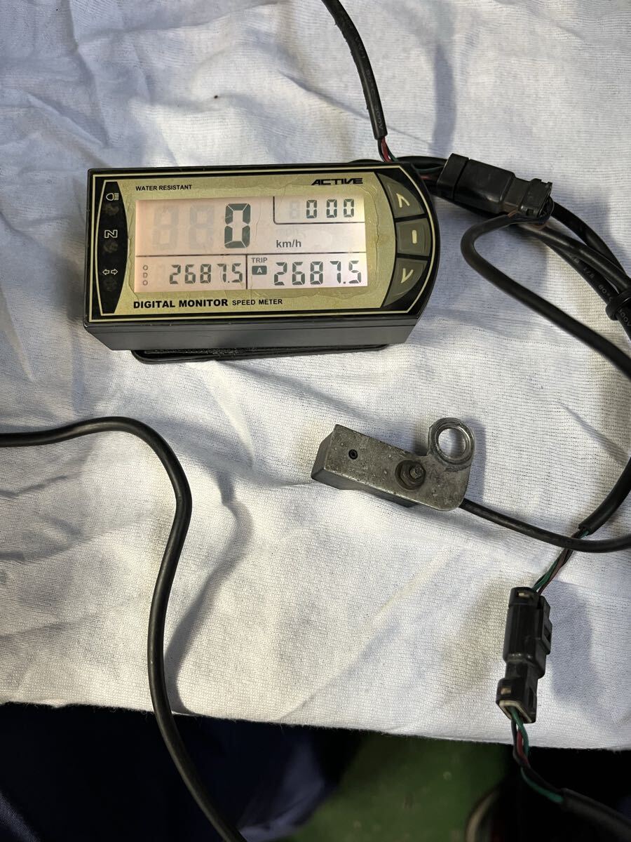 ACTIVE DIGITAL MONITOR スピードメーター アクティブデジタルモニター