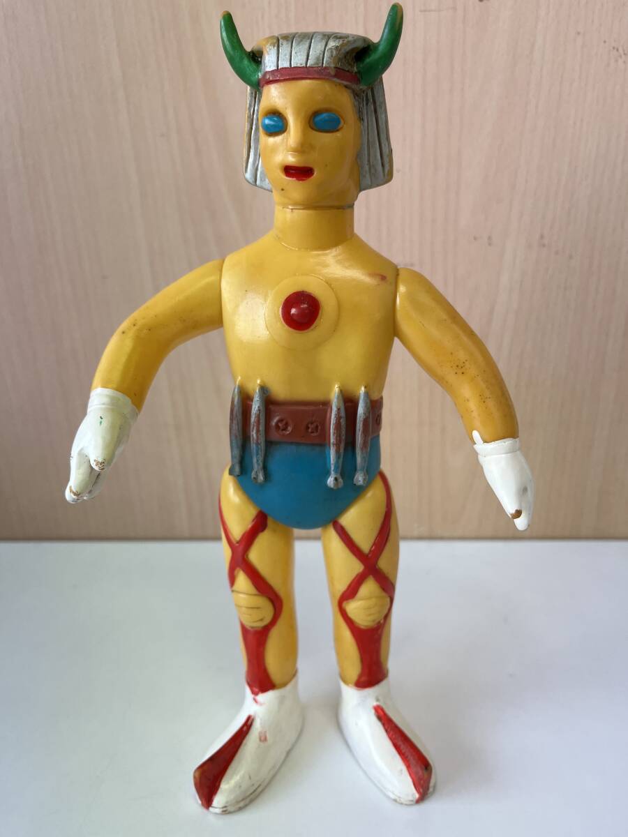 美品 マルサン ウルトラサターン ソフビ マント付き 1971 昭和 レトロ
