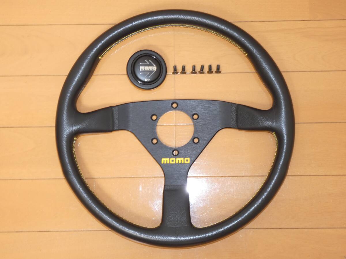 中古】□MOMO モモ LONZA ロンザ ステアリング ヴェローチェレーシング