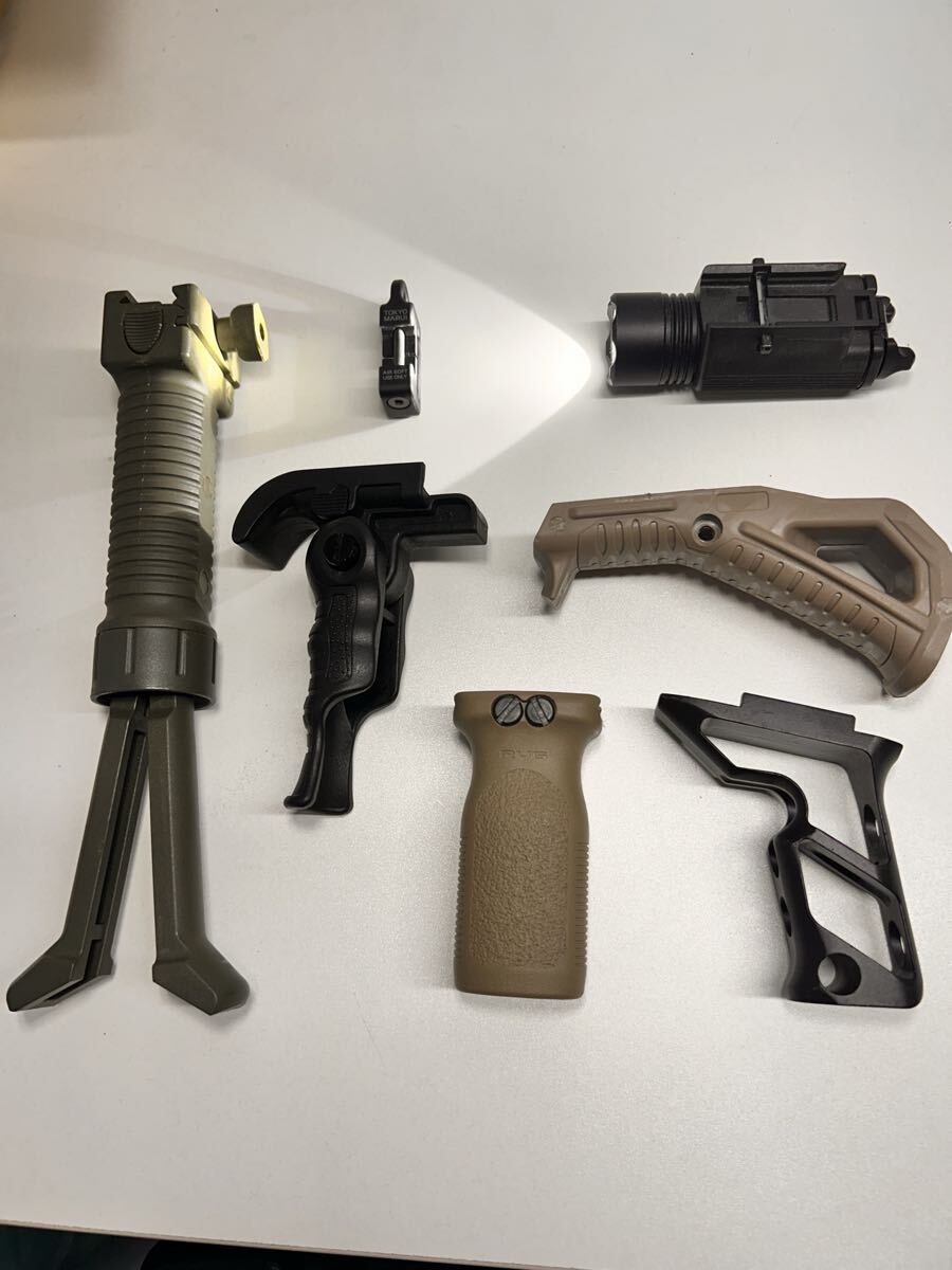 未使用】自衛隊 20式小銃 B&T グリップ バイポッド 陸自の落札情報詳細