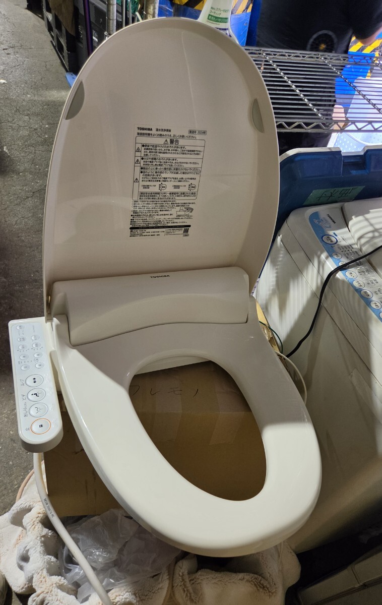 動作確認済】TOSHIBA 温水洗浄便座 SCS-T140 ウォシュレットの落札情報