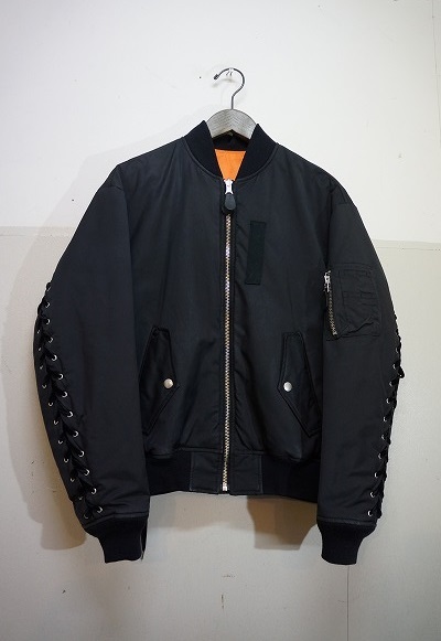 G.V.G.Vバラ柄ショートTOPS♡ トップス（obriy.biz）