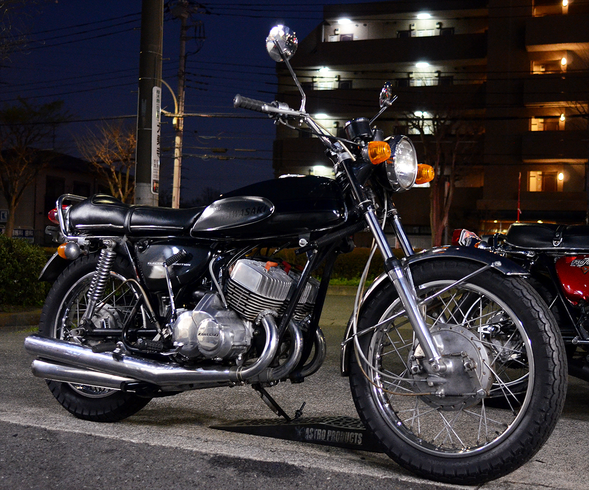 1971年Kawasaki 500SS マッハⅢ H1A ピーコックグレー 黒エグリタンク