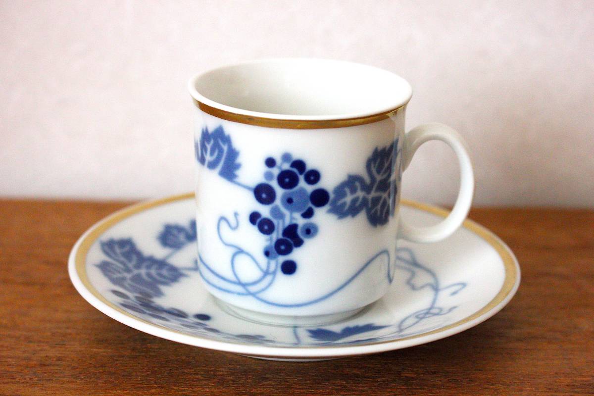 Shinsaku Sale 送料無料 海外直輸入used品 中古品 輸入雑貨 チェコスロバキア製 アンティーク食器 デミタスカップ ソーサー 陶磁器 花柄 ボヘミア エスプレッソカップ ソーサ C S アイボリー 金彩 ヴィンテージ ビンテージ おしゃれ 洋食器 22春大特価 Shinsaku Sale 送料無料 海外直輸入used品 中古品 輸入雑貨 チェコスロバキア製 アンティーク食器 デミタスカップ ソーサー 陶磁器 花柄 ボヘミア エスプレッソカップ ソーサ C S アイボリー 金彩 ヴィンテージ ビンテージ おしゃれ 洋食器 22春大特価