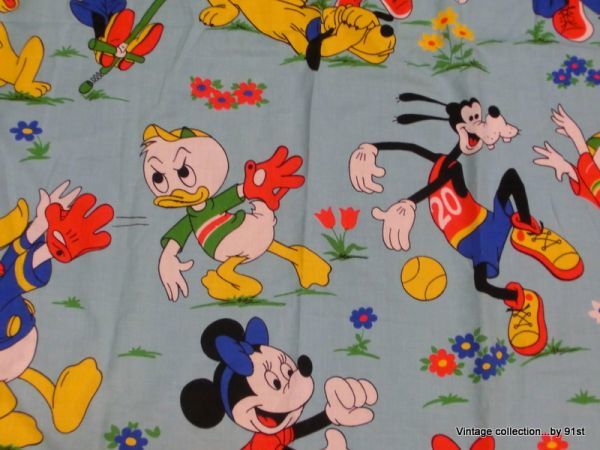 アメリカ ビンテージ ミッキーミニー レトロなカーテン一枚 シーツ リメイク ハンドメイド の落札情報詳細 ヤフオク落札価格情報 オークフリー スマートフォン版