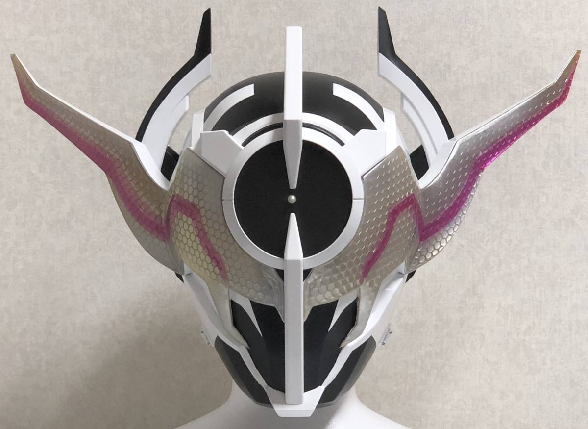 新品 仮面ライダー エボルブラックホール 1 1マスク コスプレ アトラク エボル マスク Frp の落札情報詳細 ヤフオク落札価格情報 オークフリー スマートフォン版
