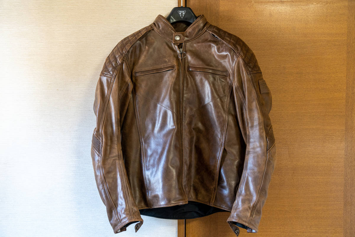 トライアンフジャケットTRIUMPH × BARBOUR Lサイズ トライアンフジャケットTRIUMPH × BARBOUR Lサイズ